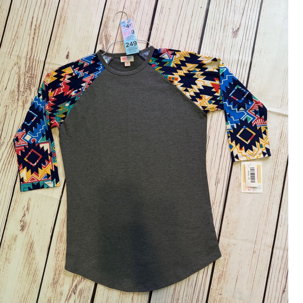 LuLaRoe Randy Tee XS Grey Heathered Aztec Geometric Print 3/4Sleeve Baseball Top